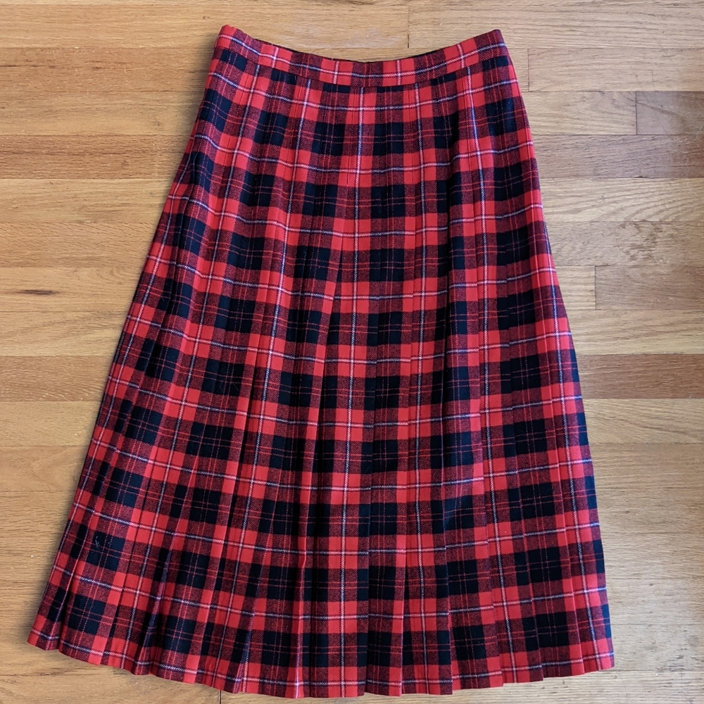Pendleton Cunningham Tartan Wool Vintage Midi Pleated Skirt in Red Blac…